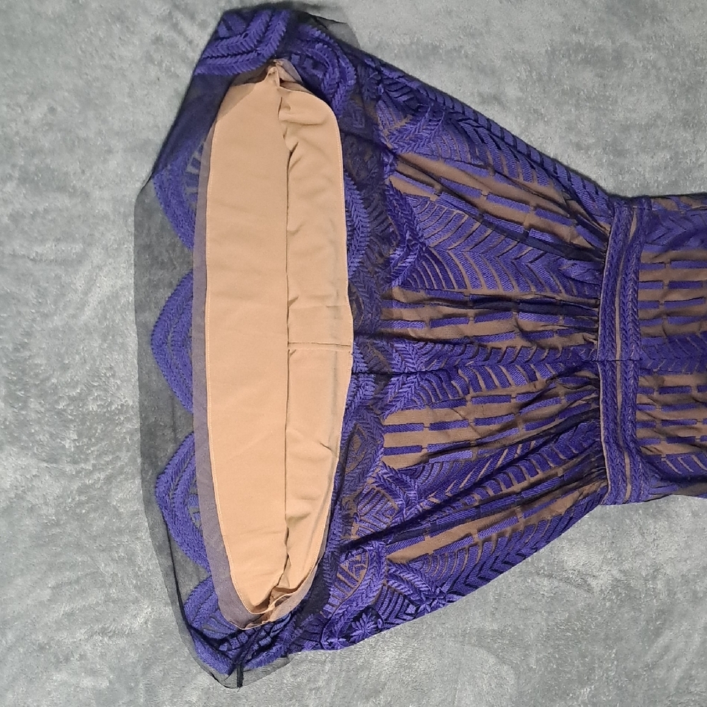 BCBGMaxAzria Navy Patterned Midi Dress - Picture 10 of 16